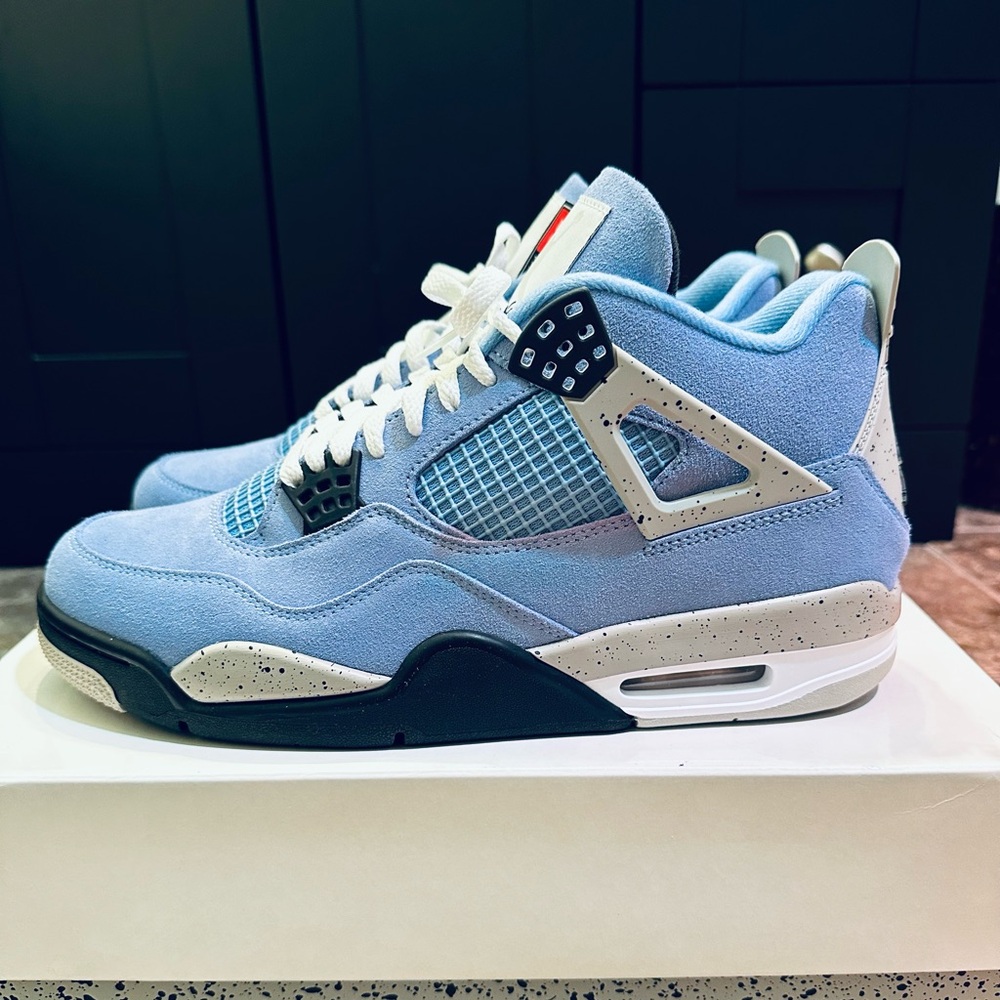 Nike Air Jordan Retro 4 University Blue Suede Mens Size 11